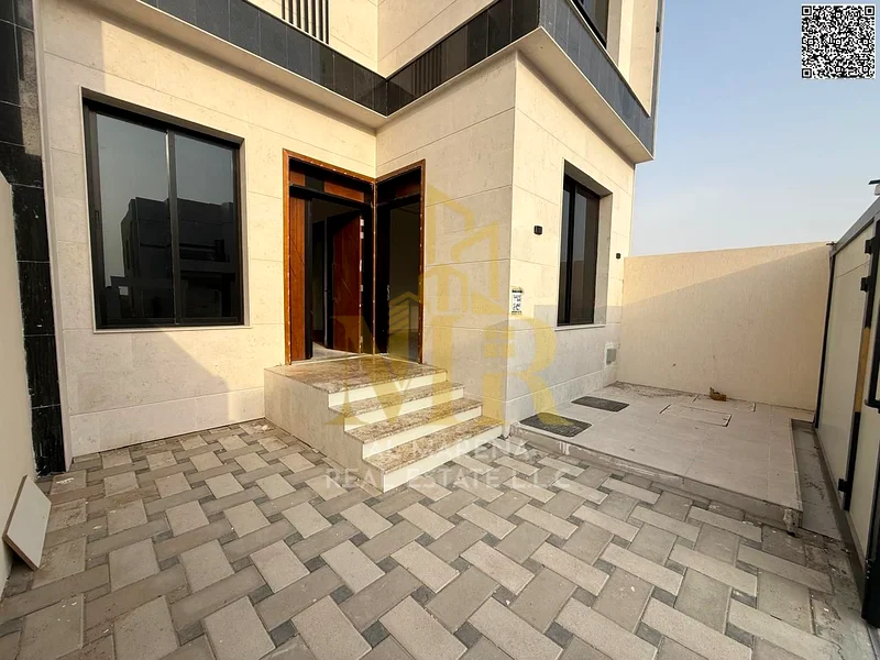 🗝️ Modern designed villa with an area of 1800 square feet - two floors and a roof - 4 master bedrooms - for only 1,200,000 dirhams (negotiable)63893828409857112