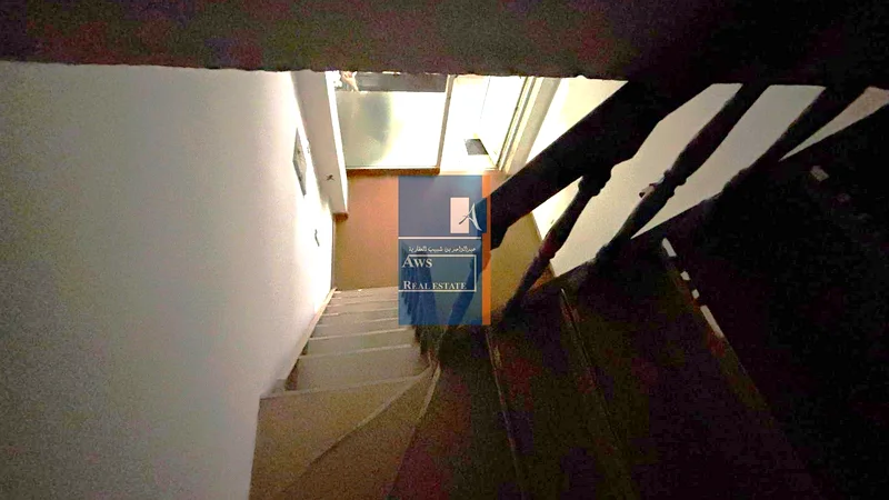 محل بأسعار معقولة للإيجار في ديرة، بالقرب من حديقة النهف، موقع تجاري متميز63623402100353112