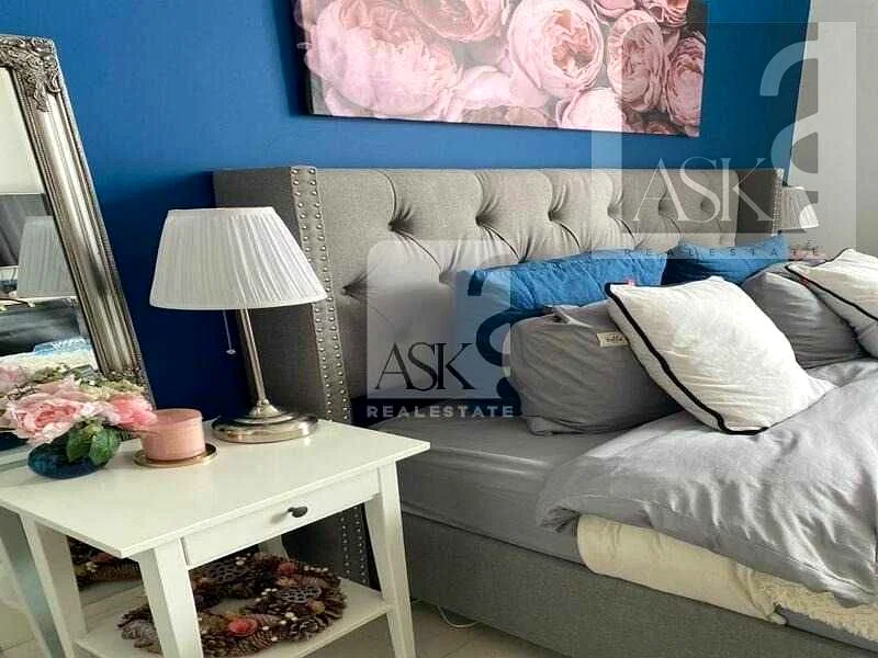 Vacant |Spacious | Close to Metro | Studio63761924379650111