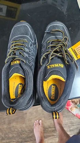 Dewalt Anti-Bacterial Work Shoes for Ultimate Comfort