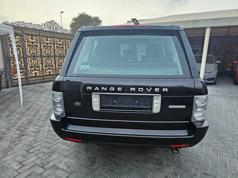 2009 Range Rover Vogue Supercharged in perfect condition Gcc Specification63612089587458114