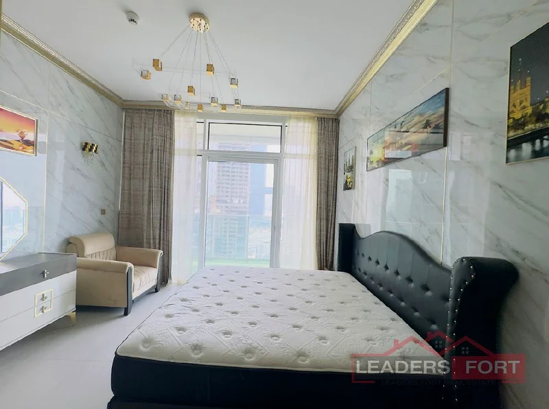 Spacious 1 BR / Fully Furnished / Upgraded Unit / Next to Metro63768940207617111