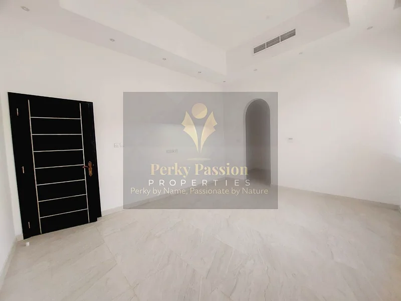فيلا رائعة مكونة من 5 غرف نوم للإيجار في خوانق 263727388765058113