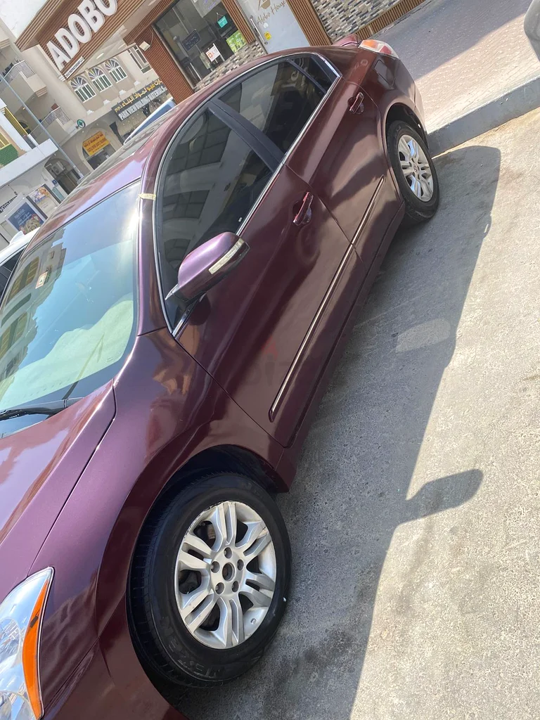 بيع عاجل مباشرة من المالك نيسان ألتيما 2011 بمواصفات كاملة وأعلى طراز63613130441987111