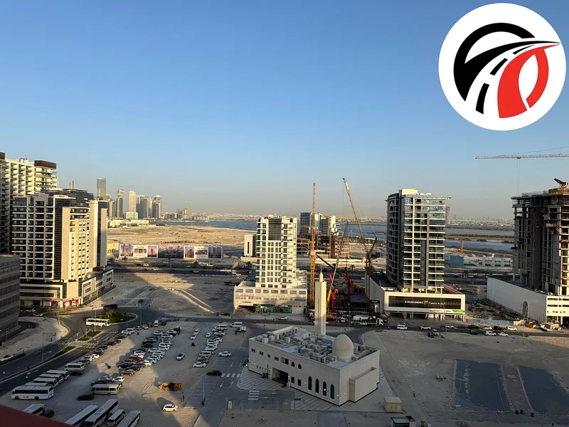 منظرة على الجدول | مفروشة بالكامل | جاهزة للانتقال63740021544065112