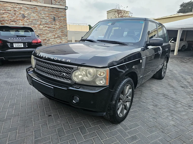 2009 Range Rover Vogue Supercharged in perfect condition Gcc Specification63612089587458112
