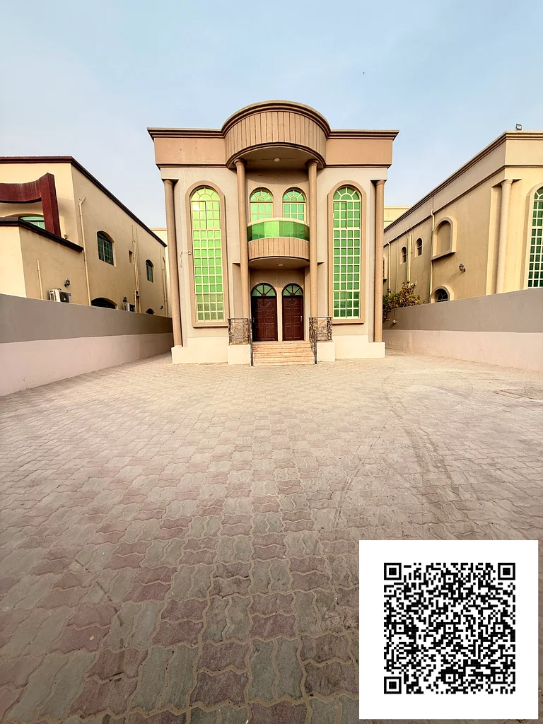 Prime location villa for sell63874251114882111