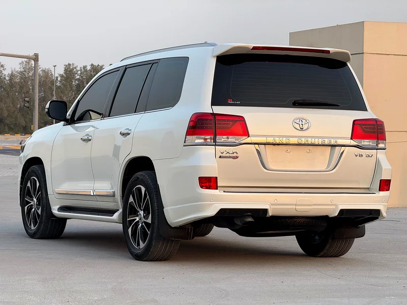 Toyota63613130184962114
