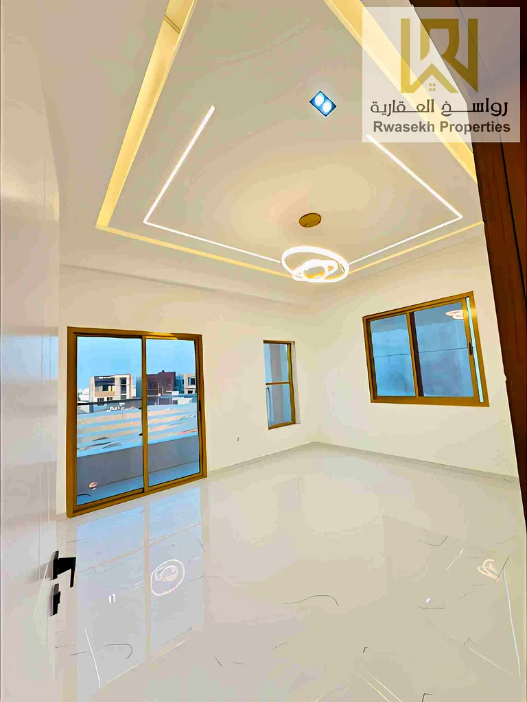 فيلا فاخرة من 3 غرف نوم للاستقلال للبيع63893024269826113