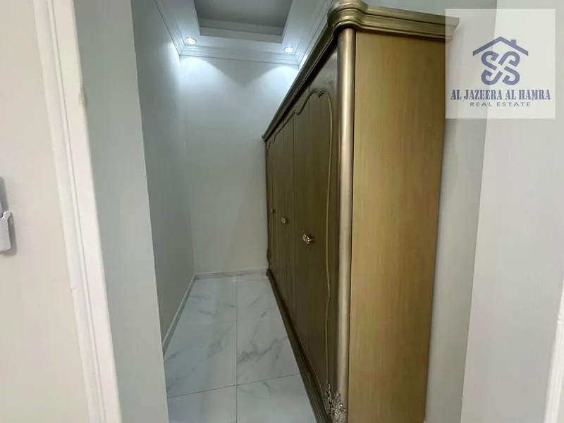 فيلا عائلية بـ 3 غرف نوم مع قاعة وغرفة خادمة - عروض ساخنة63813742559617114