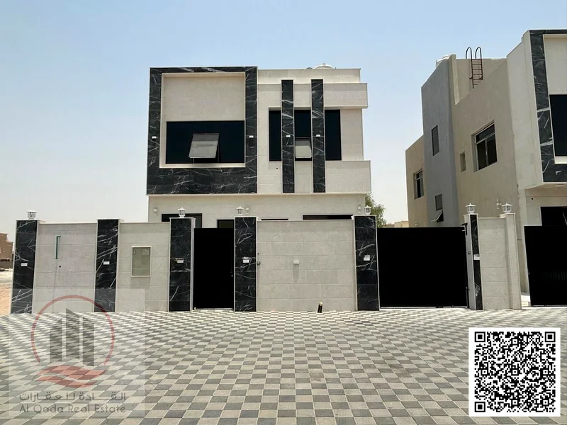 فيلا للبيع، بما في ذلك رسوم التسجيل، بسعر خاص في منطقة الهيليو. 5 غرف نوم ماستر، وصالة، وقاعة، وغرفة خادمة. فري63900189558401110