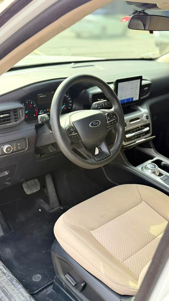 FORD EXPLORER 2022 GCC  8 SEATER  AWD63613463554435112