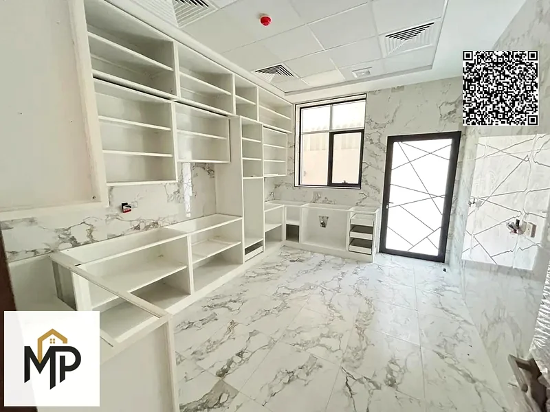 Own a luxury villa in Al Olaya with 7 master bedrooms and an elevator, including registration fees, water, electricity, and air conditioning!63871901322881114