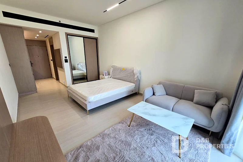 Exclusive | Fully Furnished | Modern63612103239042114