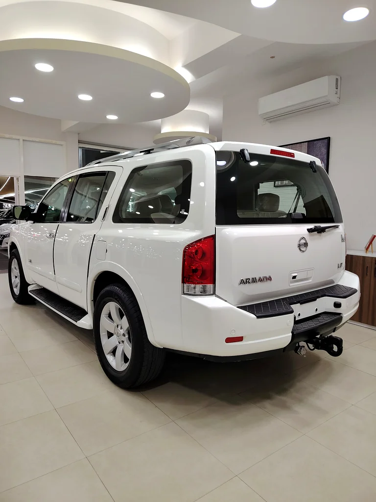 Nissan Armada 2011 GCC63613131915139112