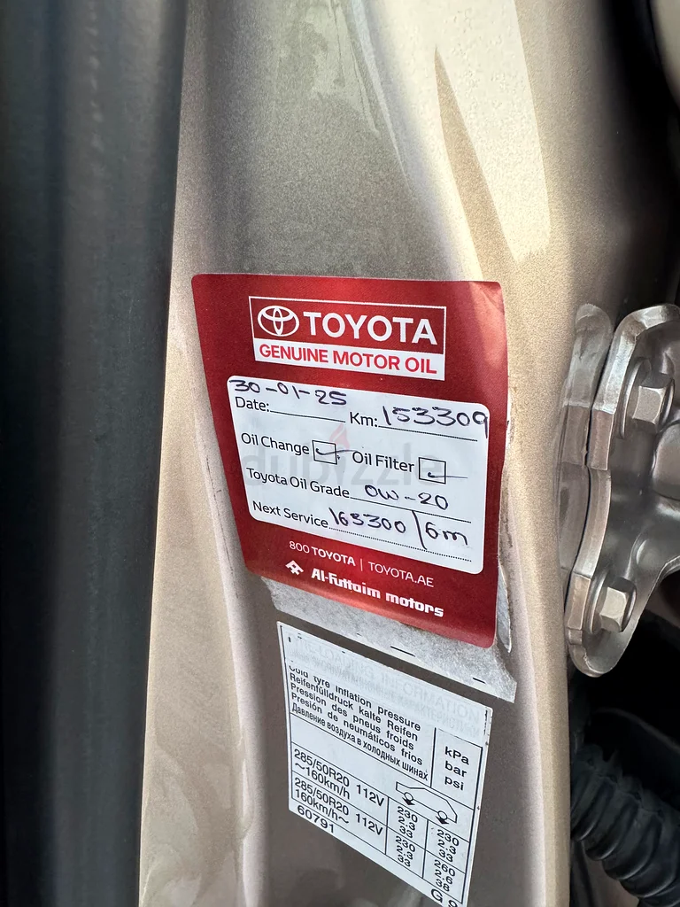 Land Cruiser 2018 VXR V8 Full Service History Al-Futtaim63613129197057114