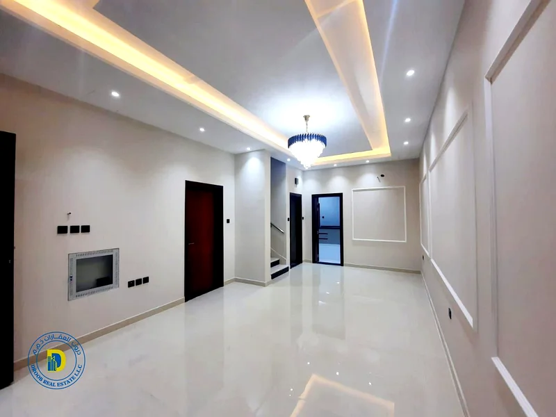 For sale at a great price, a 4-bedroom townhouse with a roof, including registration fees, in Al Helio 1, Ajman, bank financing and freehold63893024244866114
