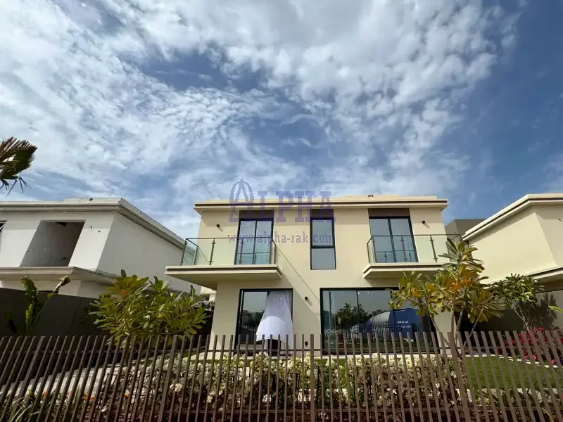 Beachfront Villa |  Soon Handover | 3 PP63860966193411111