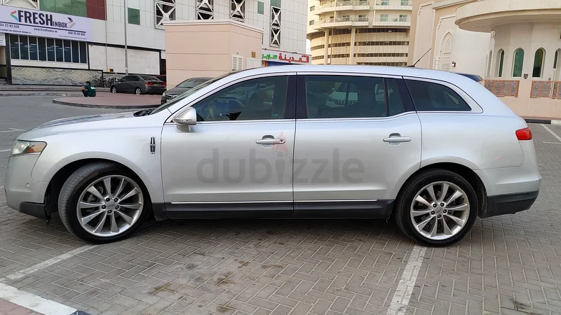 7 SEATER LINCOLN MKT  2011 TOP OF THE RANGE GCC FULL OPTION. ECOBOOST IN EXCLEANT CONDITION63612057305858111