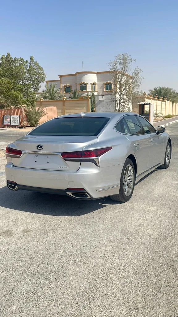 لكزز LS500 موديل 201863612072828802113