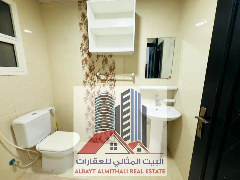 القطعة الثانية من شارع الشيخ عمار قرب مستشفى السعودي الألماني وسايتي لايف آل طلحة سهولة الوصول إلى دبي والشارقة شقة بغرفة واحدة |63715770077186114