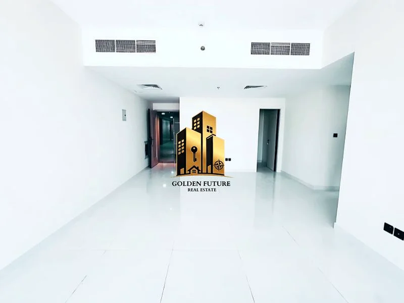 مبنى جديد بالكامل ~ دفع بـ 6 شيكات ~ غرفة ماستر ~ موقف مغطى63812229717633113