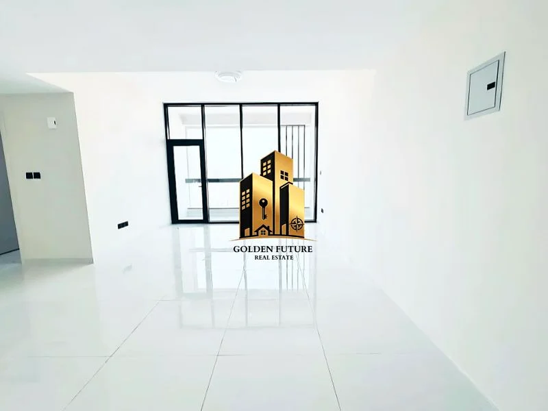 مبنى جديد بالكامل ~ دفع بـ 6 شيكات ~ غرفة ماستر ~ موقف مغطى63812229717633112