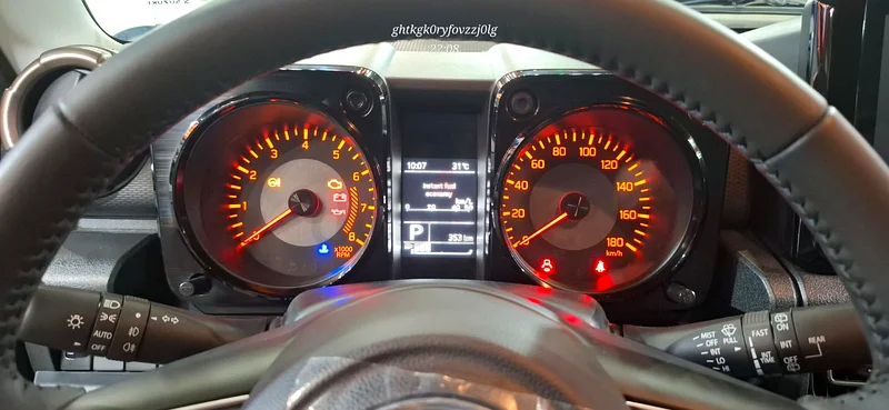 Suzuki Jimny63612058748035114
