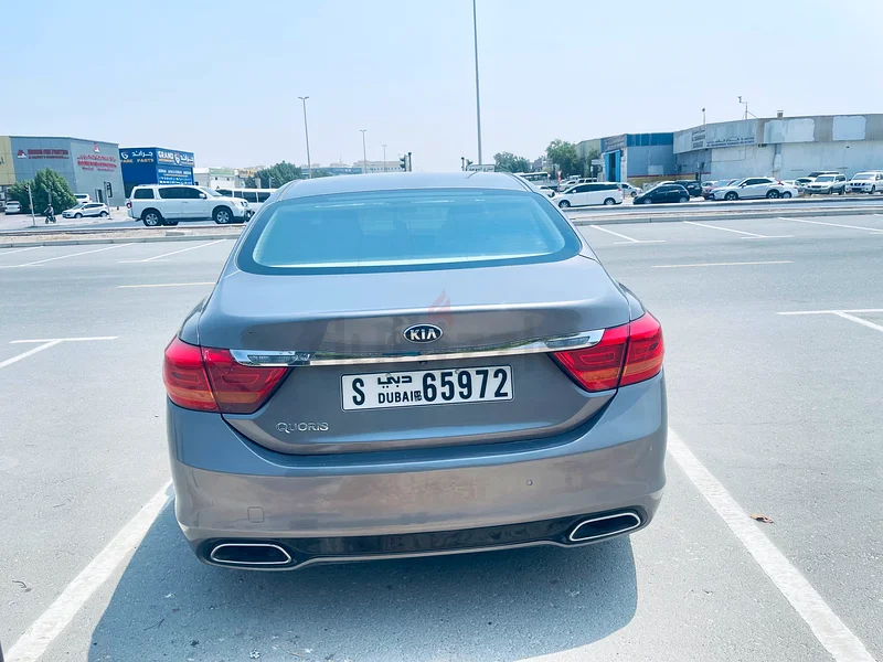 Kia -Quoris63612076562049114