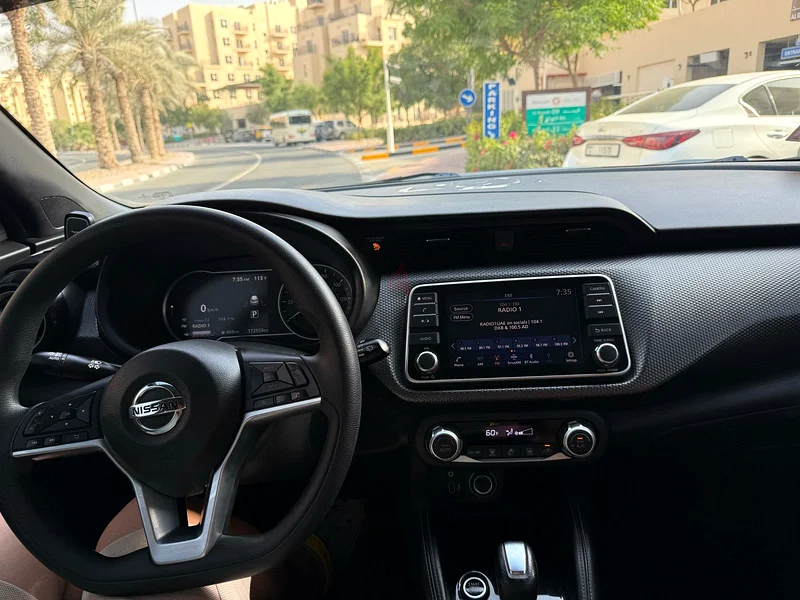 أحذية رياضية 2020 للبيع63612797071874113