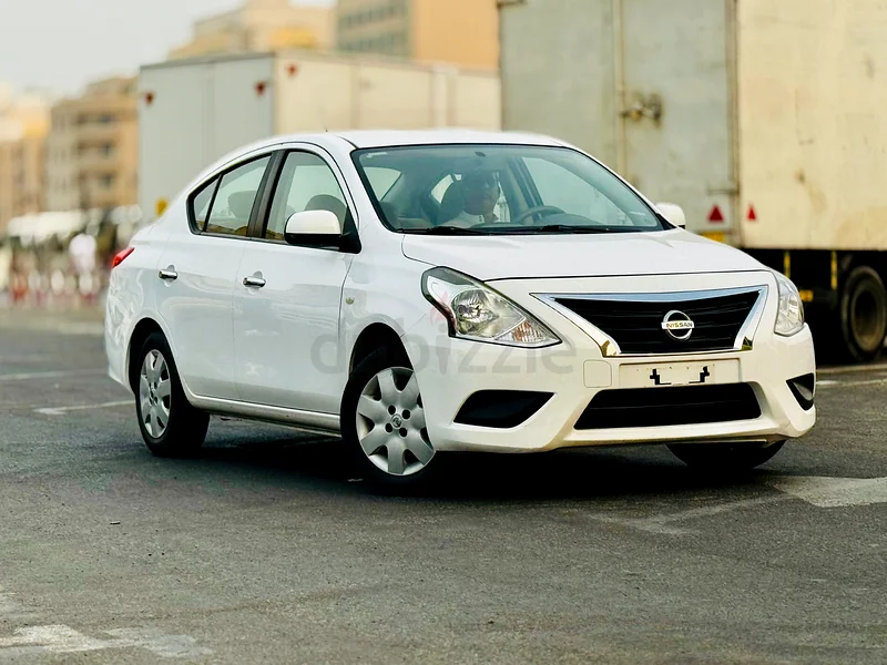Nissan sunny 2022 GCC SV original condition63700287665922112