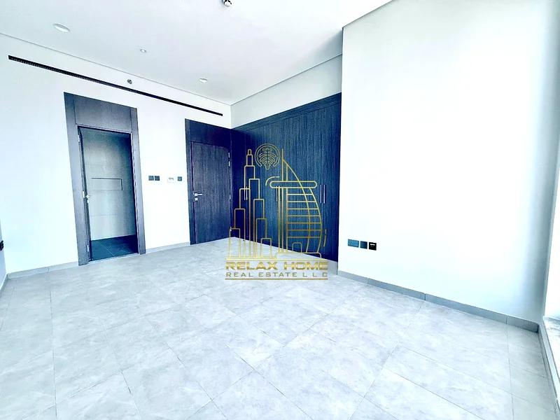 شقة فاخرة من 3 غرف نوم | مبنى جديد بالكامل | غرفة خادمة | بالقرب من محطة المترو63768537981185114