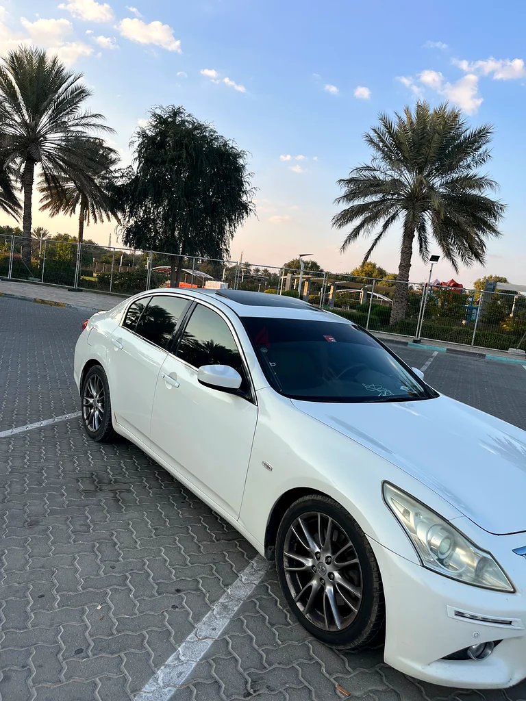 إنفيني G25 بخيار كامل مع تأمين جديد63613736361729112