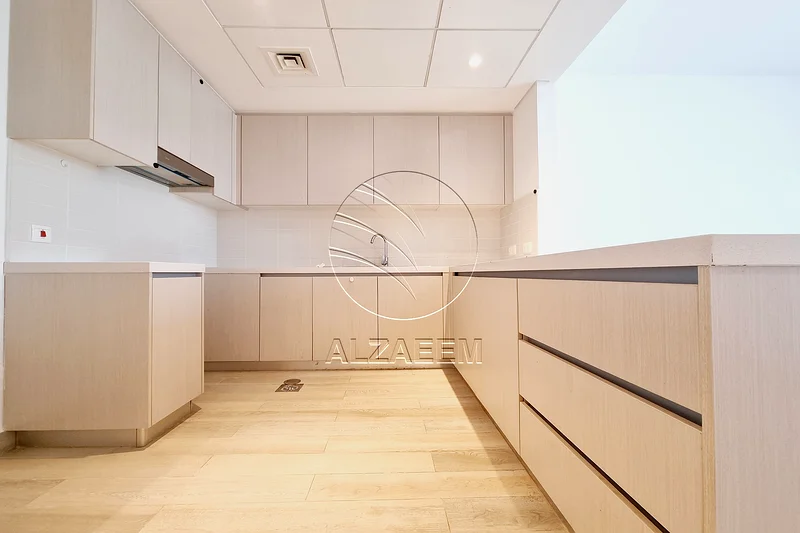 Partial Canal View | Tenanted | Low Floor63849020838529112