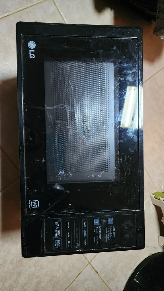 Lg Microwave Not Showing Display: Quick Fixes to Restore It Fast