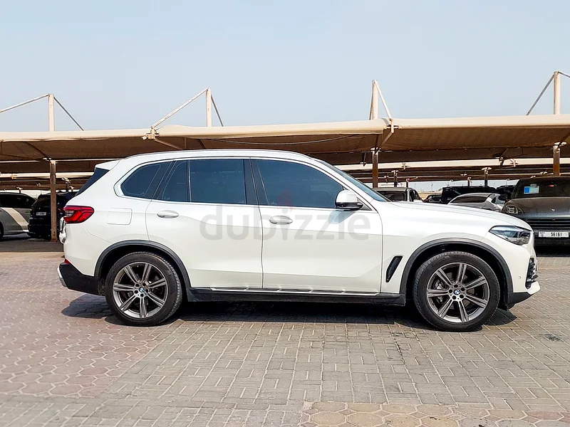 AED 1976/month | 2019 BMW X5 Xdrive 40i | GCC Specs | Ref#36055563612446291457113