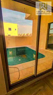 villa with 4 bedrooms + swimming pool+ roof