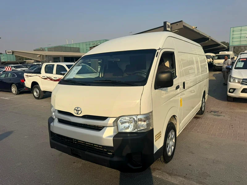 2019 Toyota Hiace Cargo Highroof63612448646787112