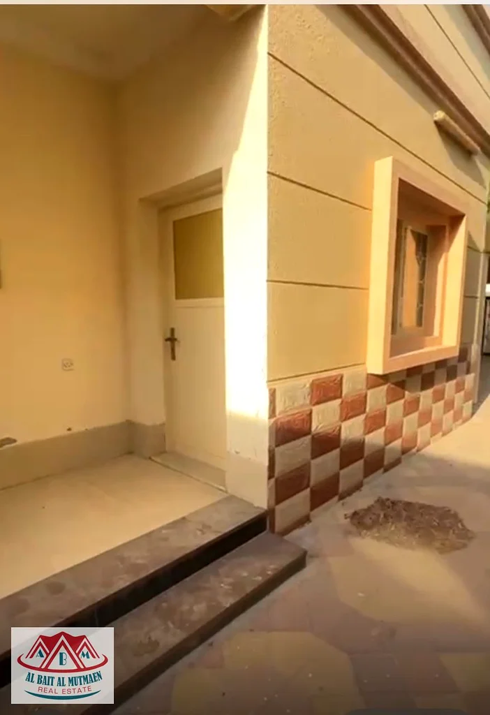 فيلا من أربع غرف، بأرضيات لطابقين، ملكية كاملة في الجرف 1363867666916354113