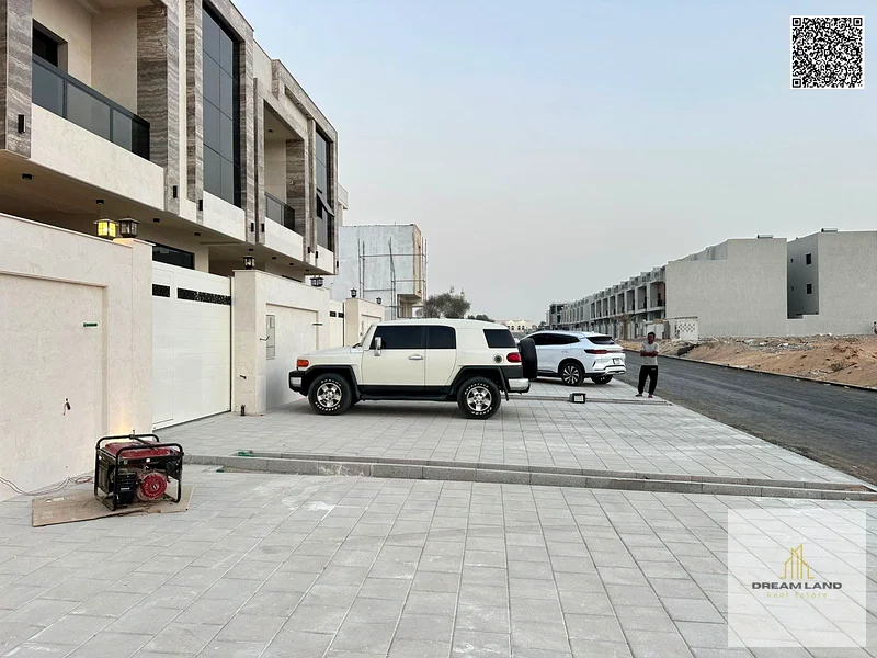 Directly from the owner, a two-story villa directly behind the mosque and close to services63901474219395111