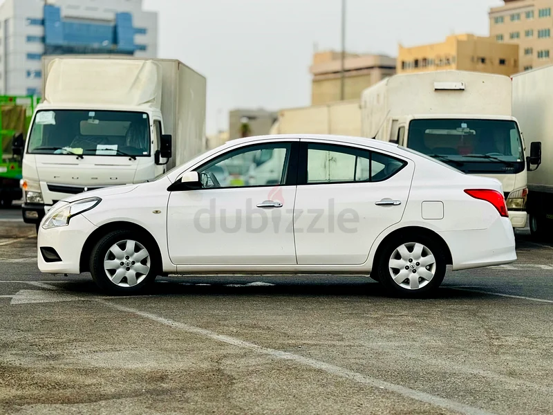 Nissan sunny 2022 GCC SV original condition63700287665922113