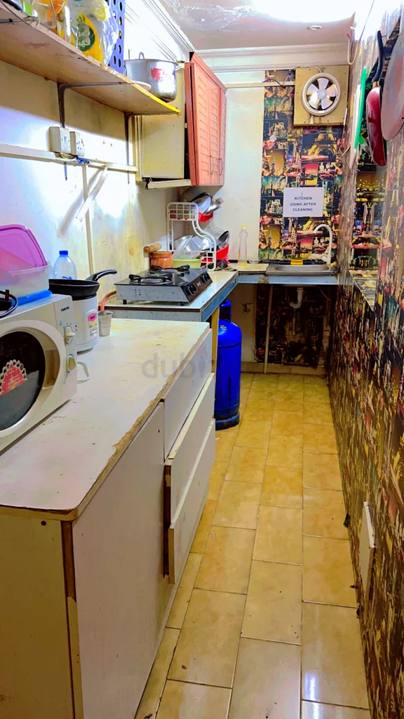Couple partition available for rent63797494270083112