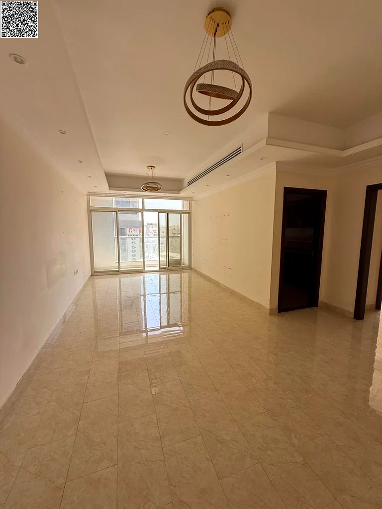 Elegant 3BR hall in Ajman with free month & parking, spacious layout, modern high-end finishes, prime location with easy access to Dubai & Sharjah.63722723879426113