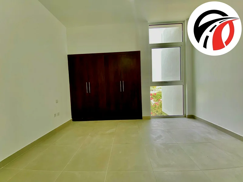 Single Row ! Near to pool ! Prime location! Faimly community63730988831362112