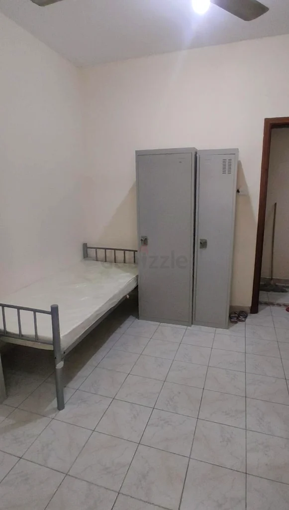 مساحة سرير تنفيذية للسيدات الكيراليات/الهنديات - أبو شagara63624070254339112