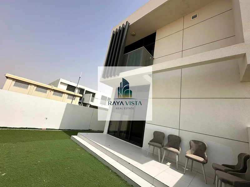 Spacious 3 Bedroom + Maid's Room | Fully Furnished | Corner Unit63741620032001114