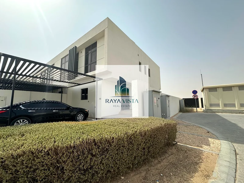 Spacious 3 Bedroom + Maid's Room | Fully Furnished | Corner Unit63741620032001113
