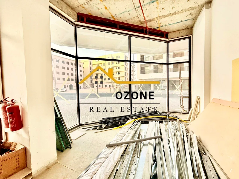 Iconic location _ For Your Good Business_6 cheque _1 month free63622988135169114