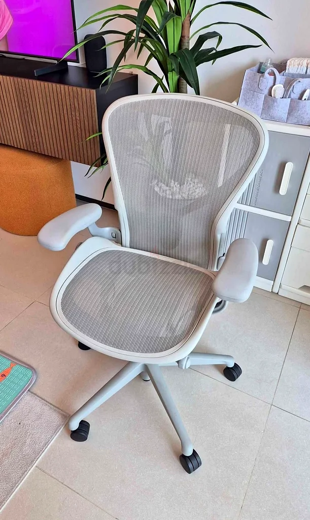 Remastered Version Herman Miller Aeron Chair Adjustable Arms