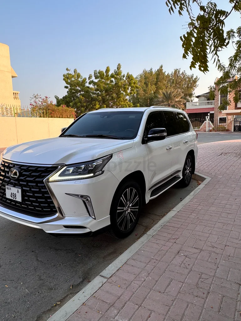 Lexus LX570 Signature 202163612073614210112
